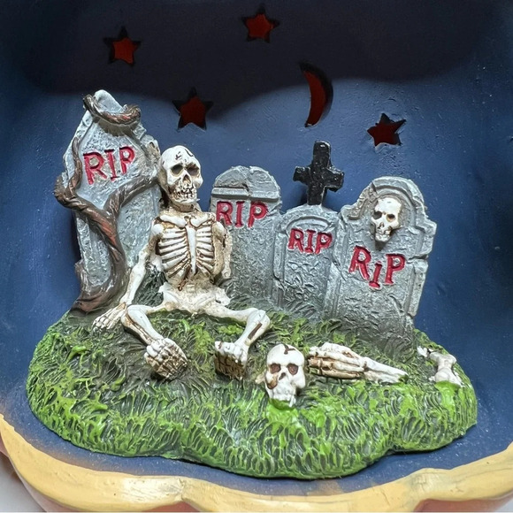Halloween 7" Color Changing Spooky Skeleton Graveyard Scene Spiderweb Pumpkin - Picture 6 of 15